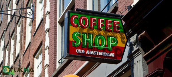 Coffeeshops Amsterdam, ça suffit!